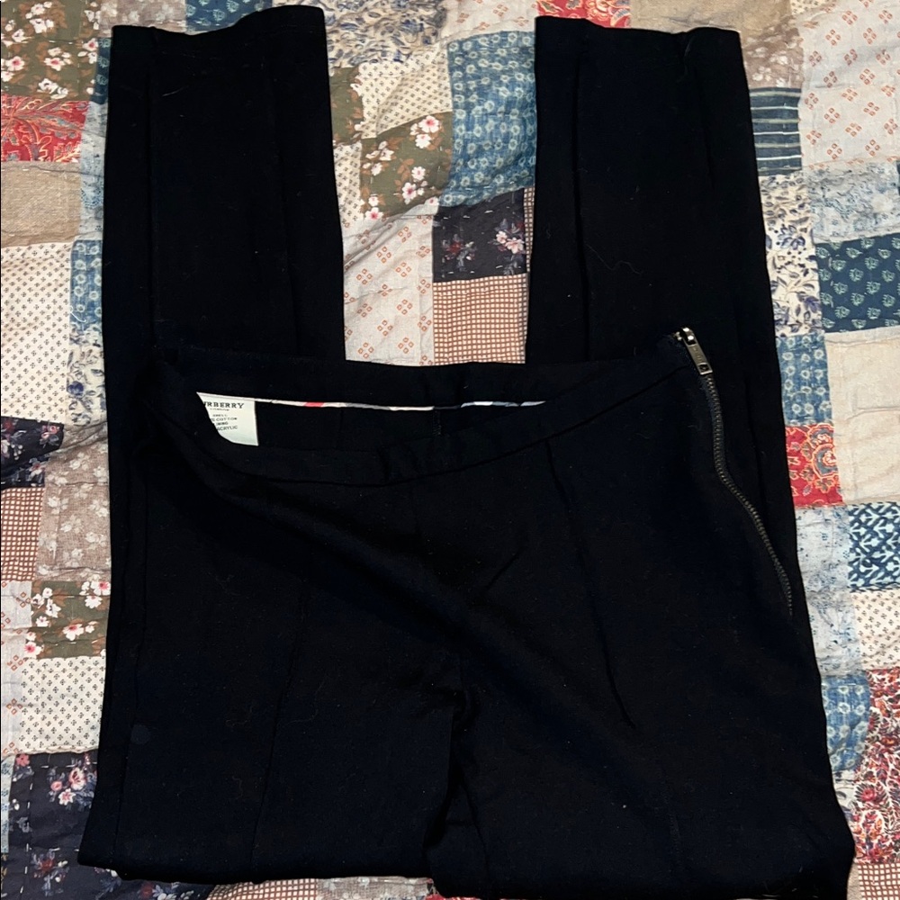 Vintage Burberry pleated front straight cropped black pants 30” x 27”